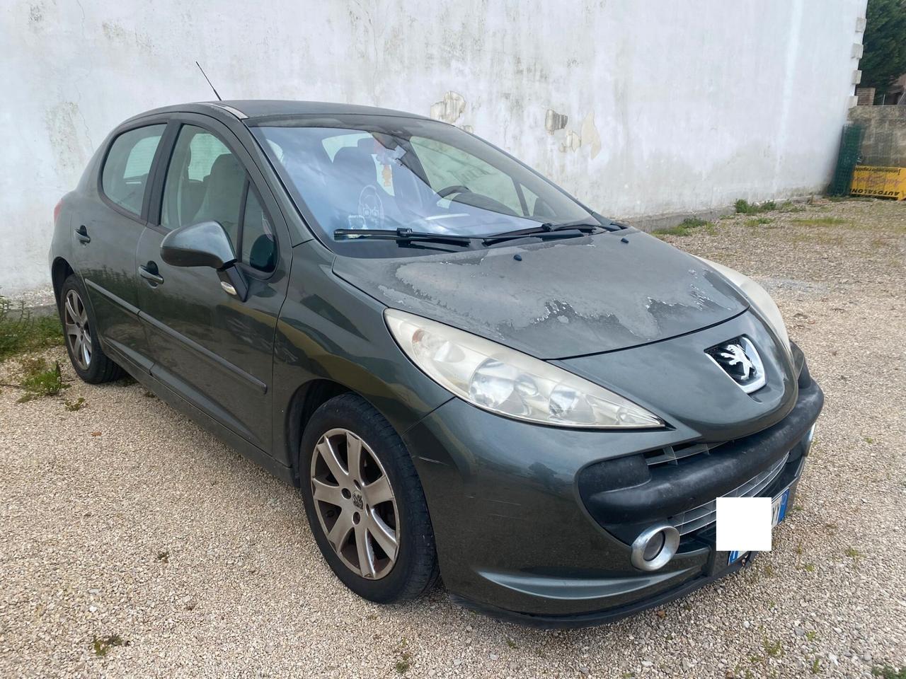 Peugeot 207 1.6 HDi 90CV 5p. XS