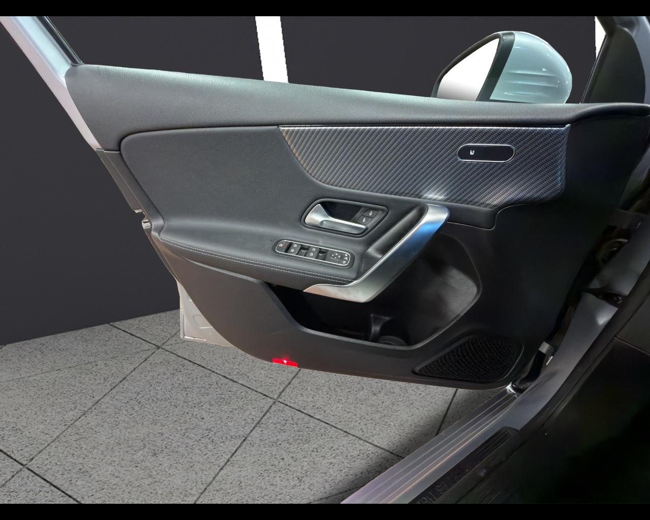 Mercedes-Benz A 180D Automatic Advanced