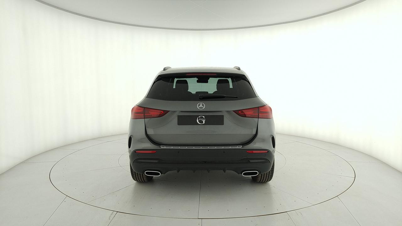 Mercedes-Benz GLA 200 d automatic