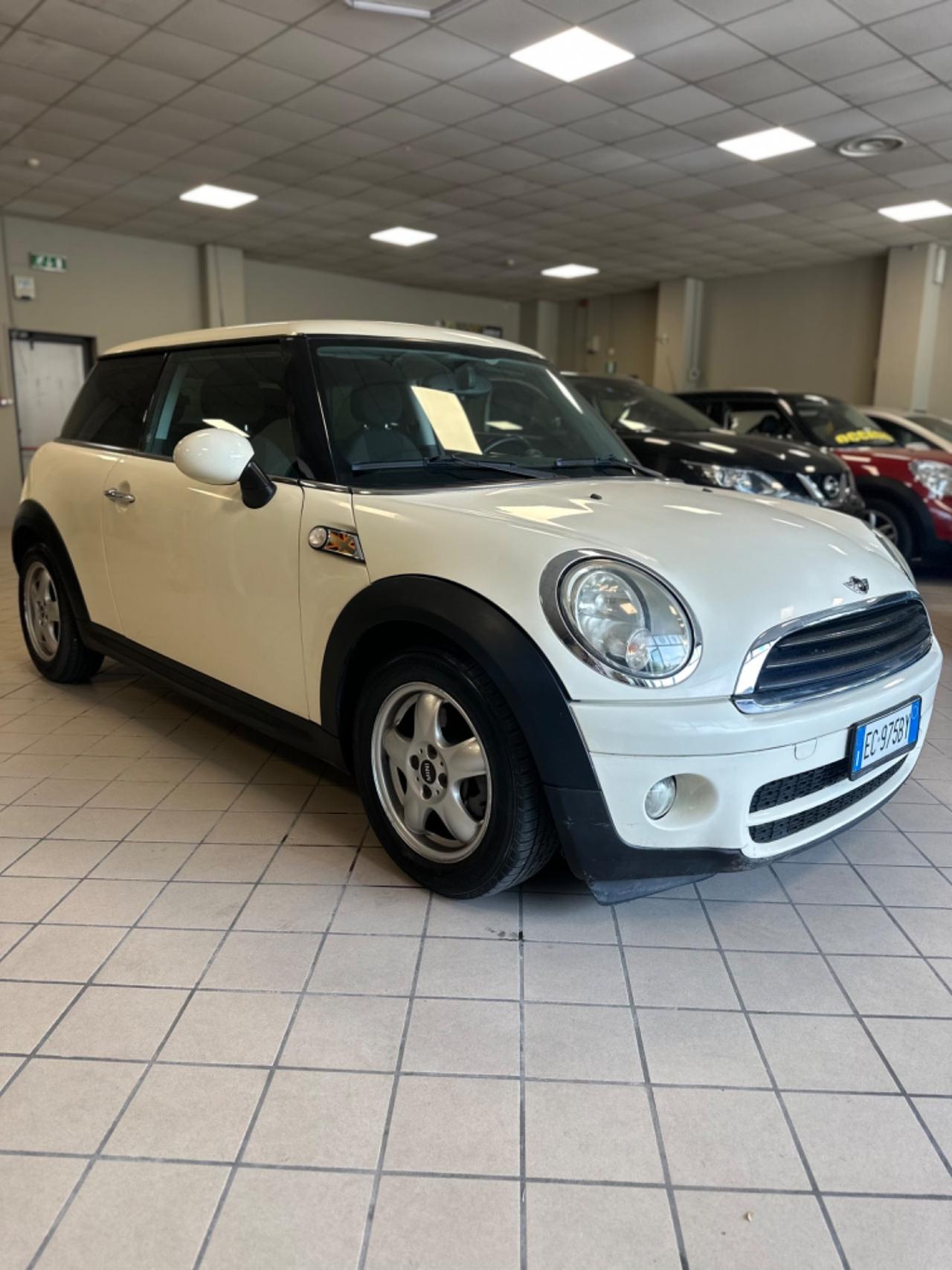 Mini Mini 1.6 16V Cooper D