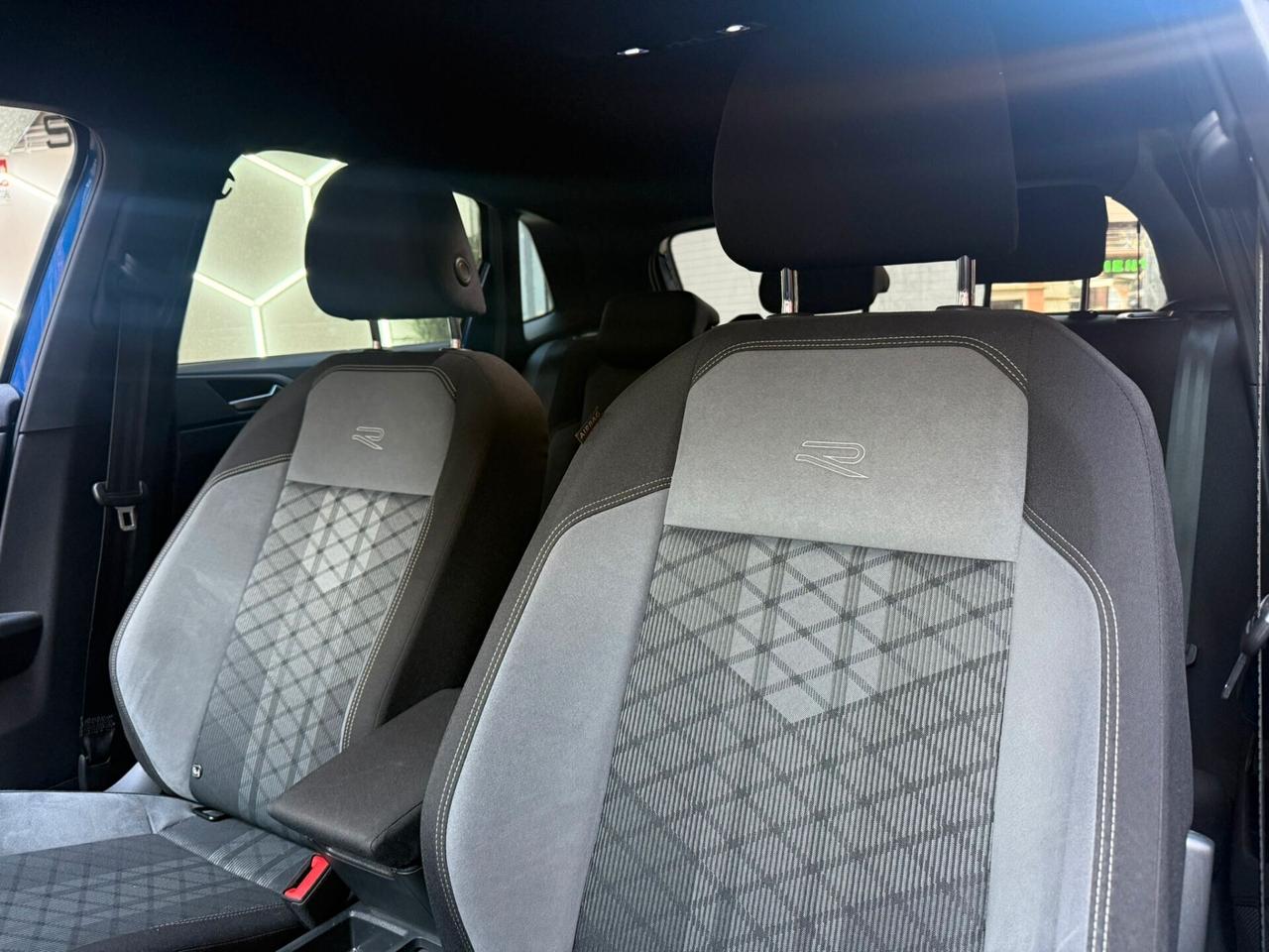 Volkswagen Polo 1.0 TSI 110 CV DSG R-Line