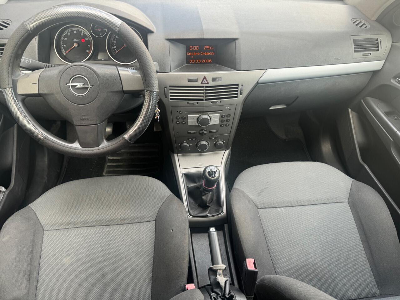 Opel Astra 1.4 16V Twinport 5 porte Enjoy
