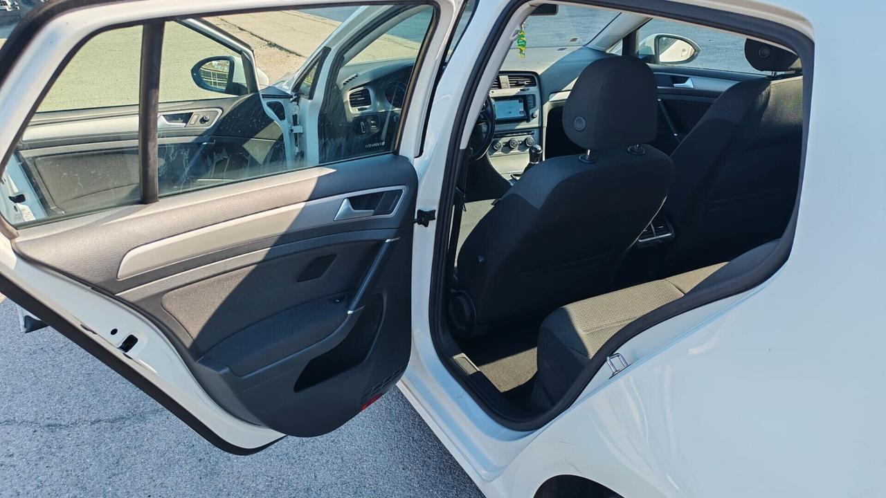 Volkswagen Golf 2.0 TDI 5p. Highline BlueMotion Technology