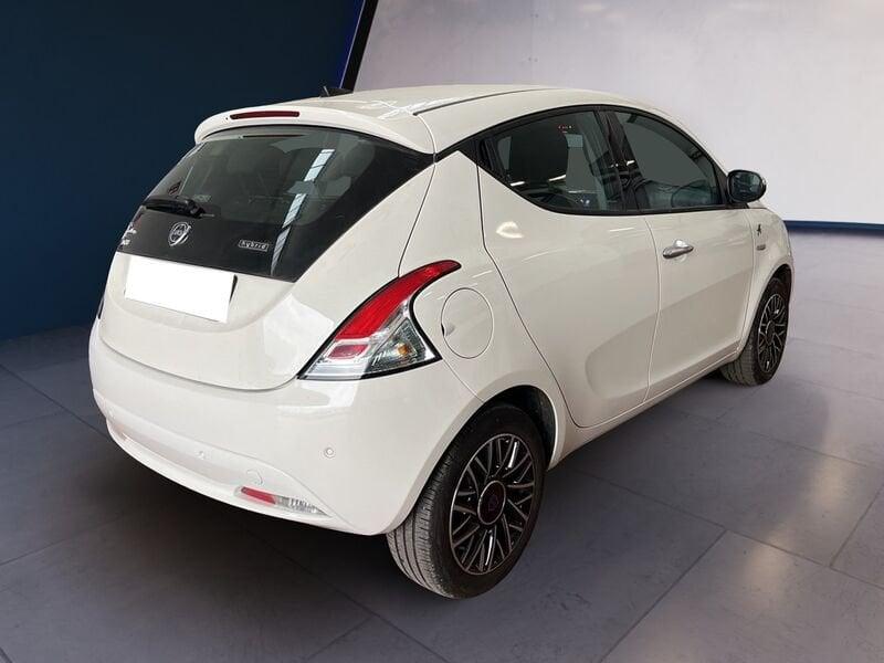 Lancia Ypsilon III 2021 1.0 firefly hybrid Gold s&s 70cv