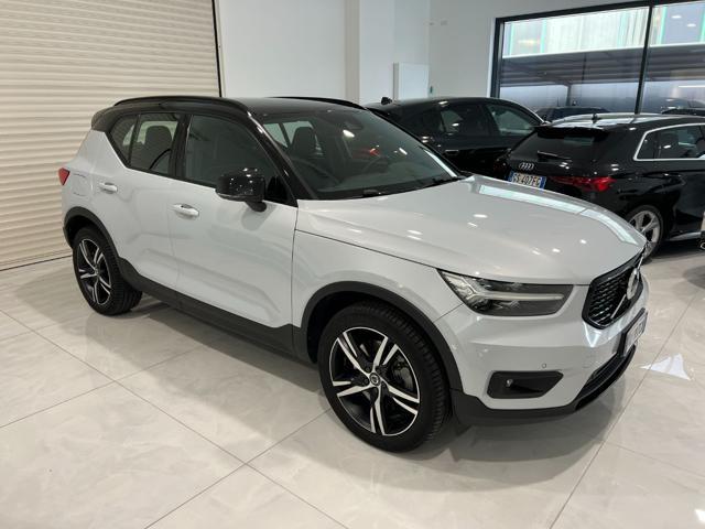 VOLVO XC40 T5 Recharge Plug-in Hybrid R-design PREZZO REALE