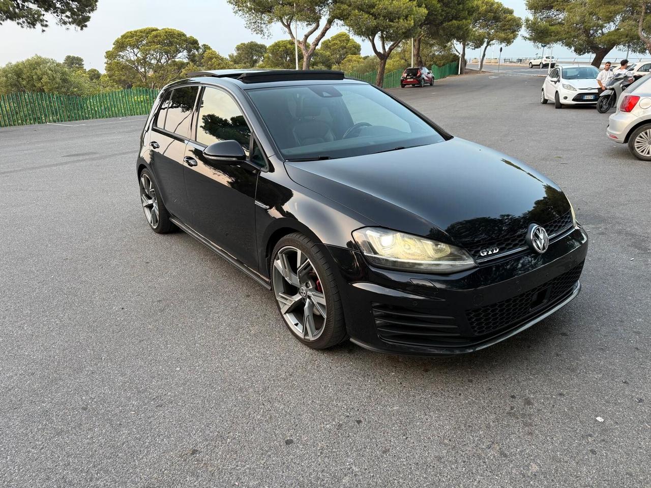 Volkswagen Golf GTD 2.0 TDI 5p. Business BlueMotion Technology