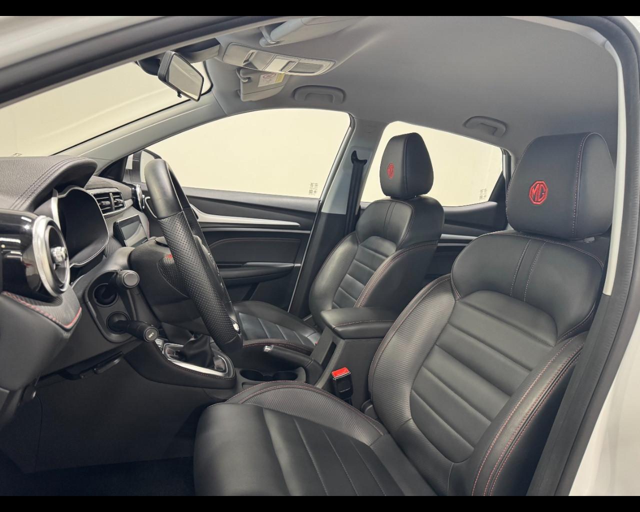 MG ZS 1.5 LUXURY