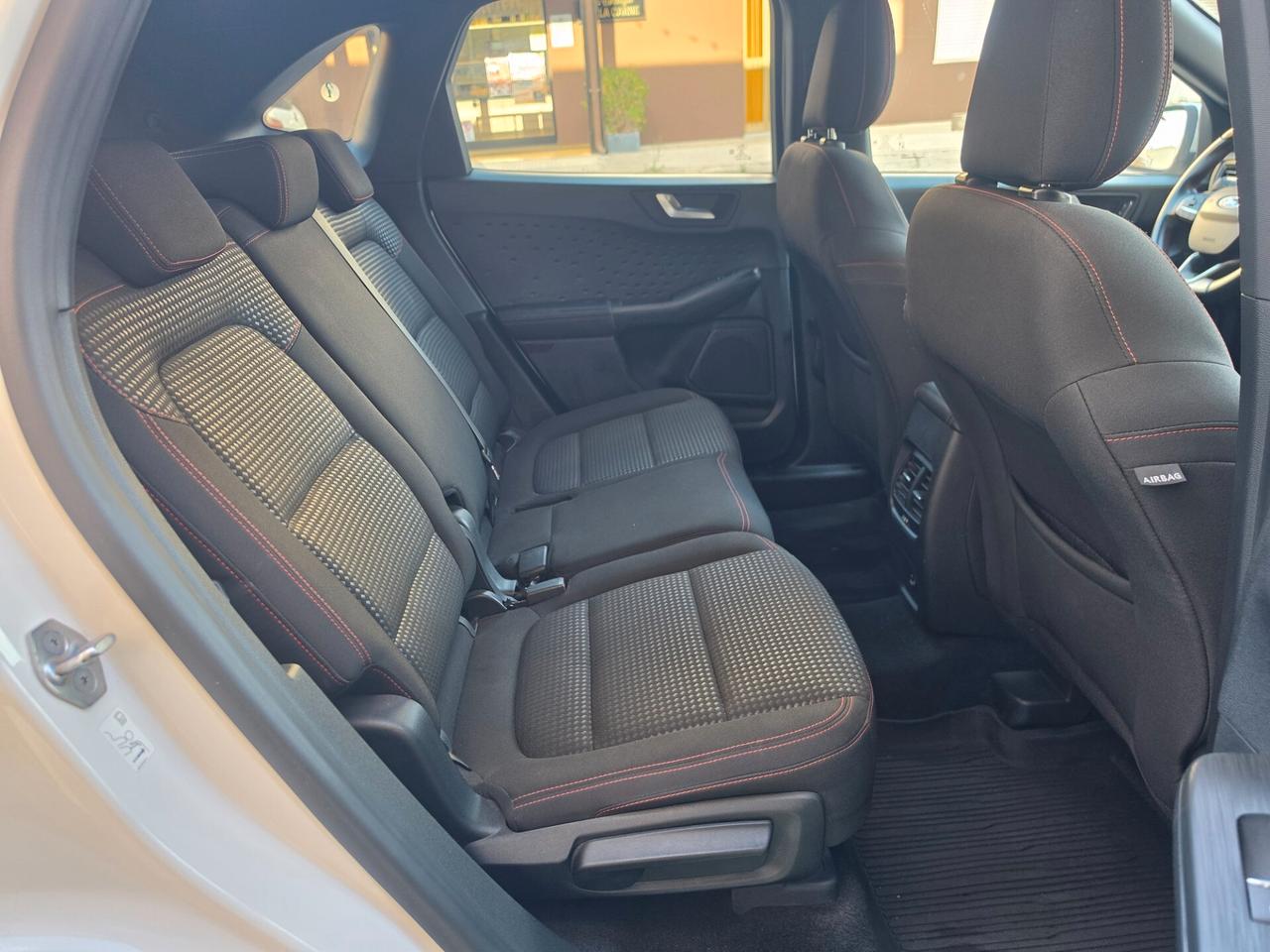 Ford Kuga 2.0 EcoBlue Hybrid 150 CV 2WD ST-Line
