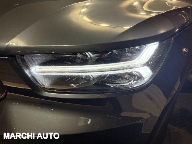 VOLVO XC40 T2 Momentum Pro