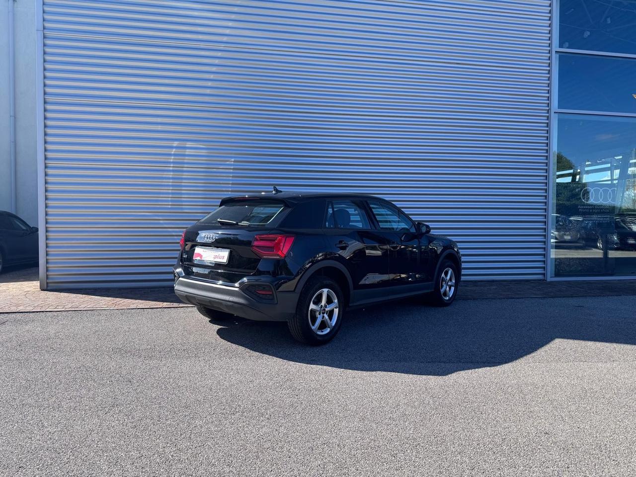 AUDI Q2 2.0 TDI S-TRONIC BUSINESS