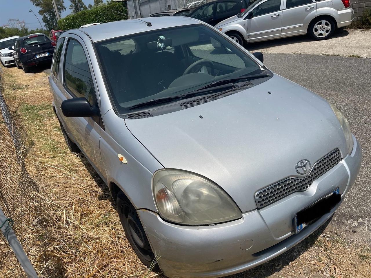Toyota Yaris 1.0i 16V cat 3 porte