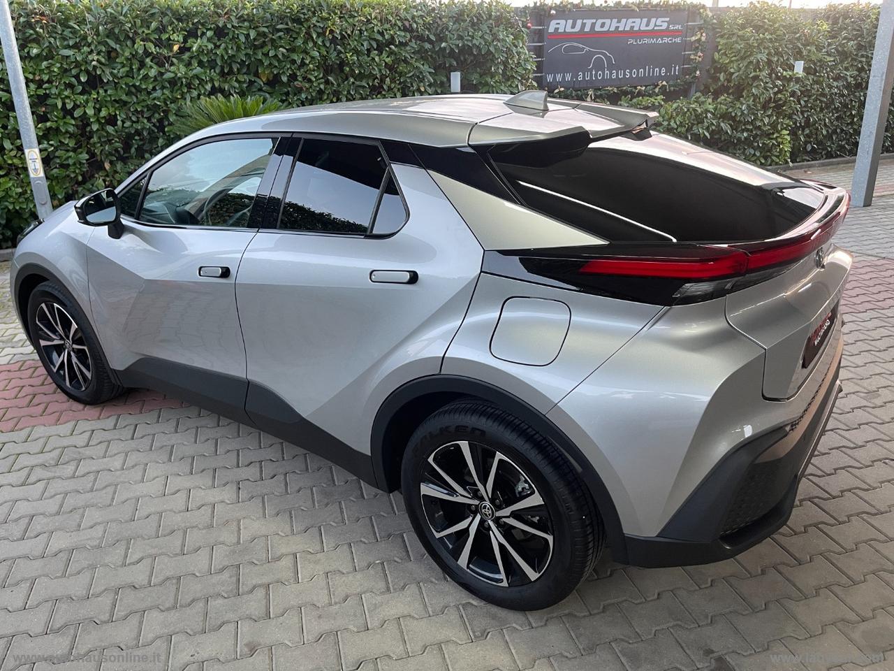 TOYOTA C-HR 1.8 HV Trend