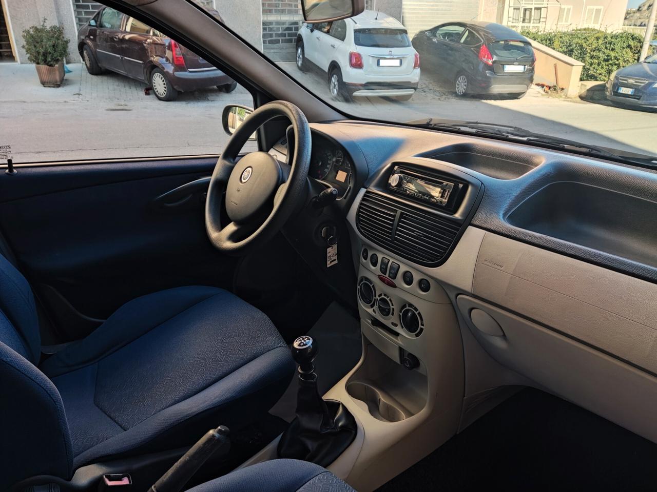 Fiat Punto 1.2 5 porte bConnect