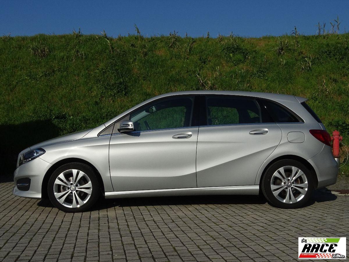 MERCEDES - Classe B - B 180 d Premium