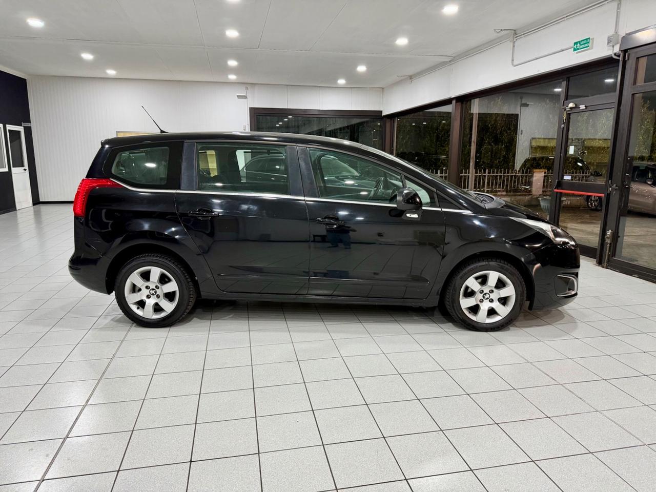 Peugeot 5008 BlueHDi 120 S&S Business