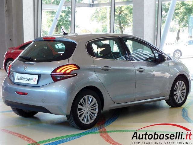 PEUGEOT 208 1.2 82CV STOP&START 5 PORTE ALLURE NAVIGATORE