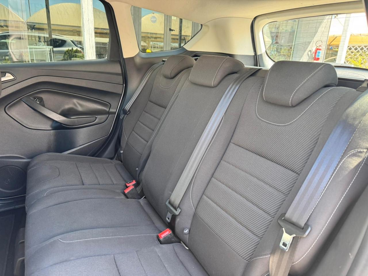 Ford Kuga 2.0 TDCI 150 CV S&S 4WD Powershift Titanium