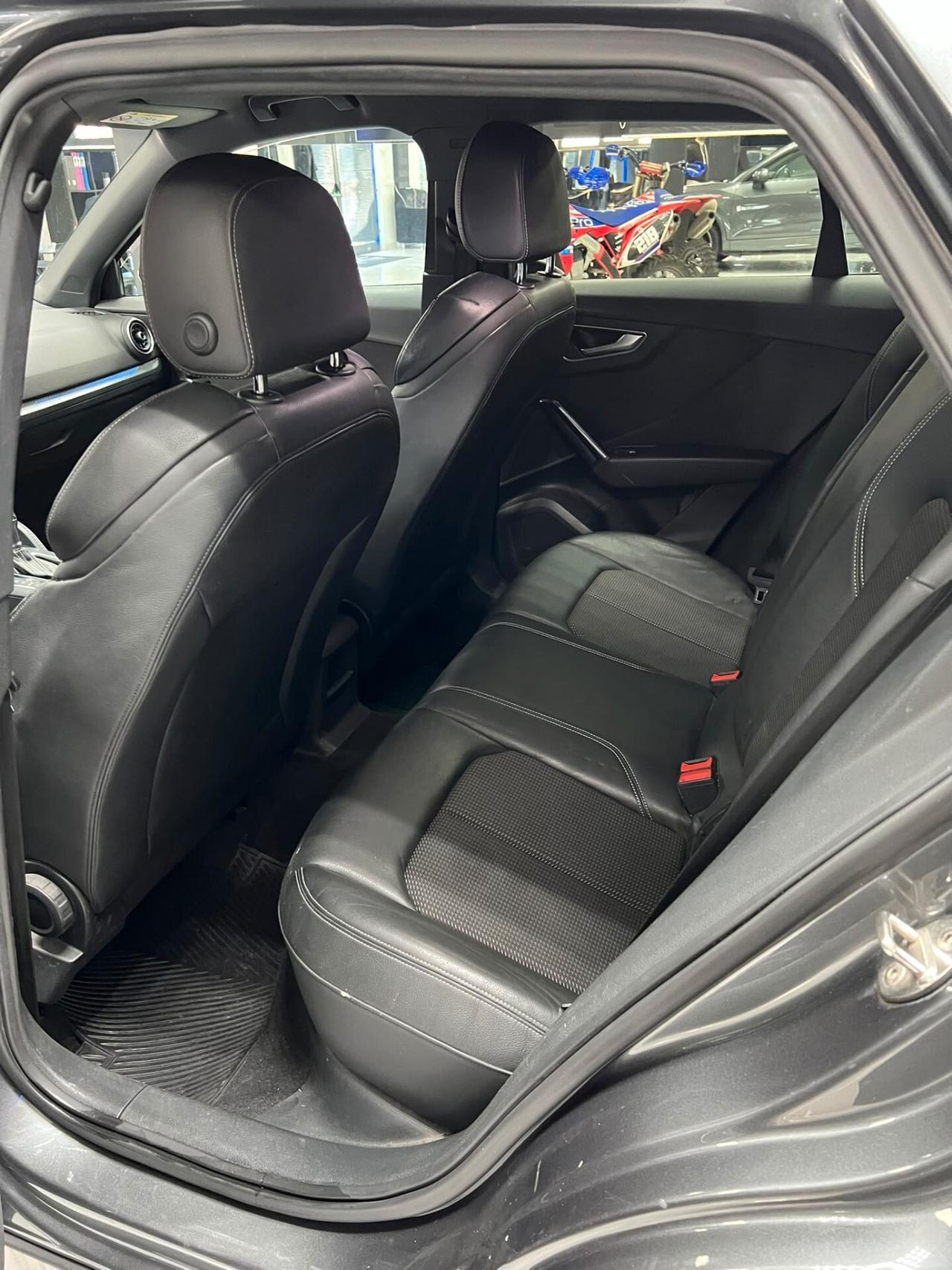 Audi Q2 2.0 TDI quattro S tronic Business