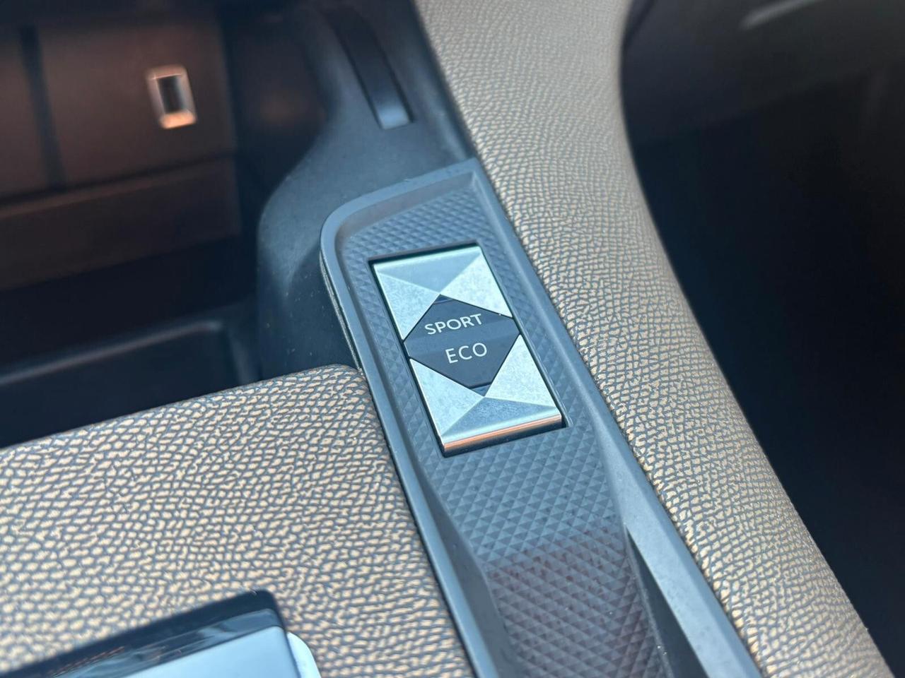 Ds 7 Crossback BlueHDi 130 aut. Prestige