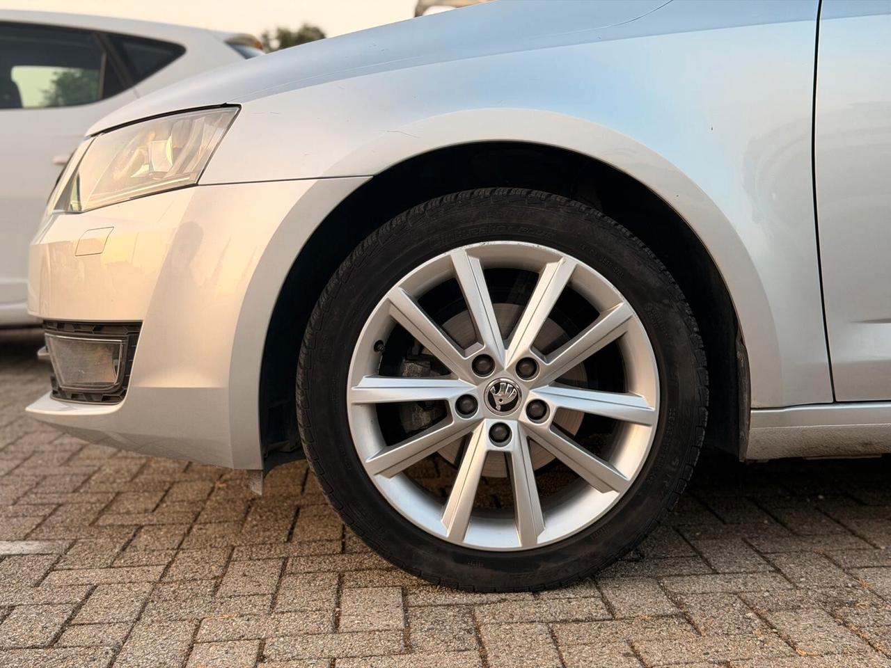 Skoda Octavia 1.6 TDI CR 110 CV DSG Wagon Style