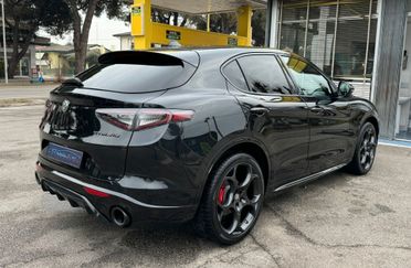 Alfa Romeo Stelvio 210CV Q4 COMPETIZIONE
