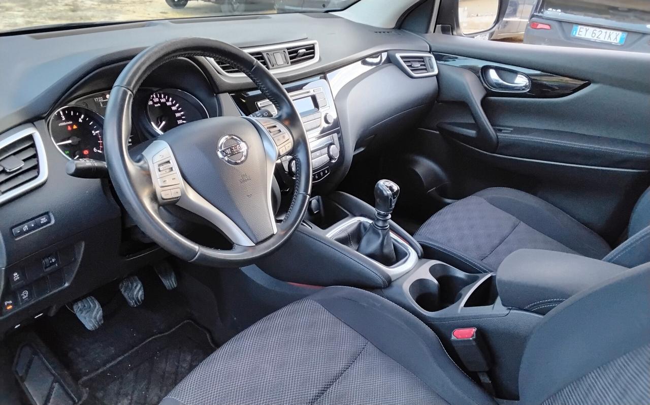 Nissan Qashqai 1.5 dCi Tekna