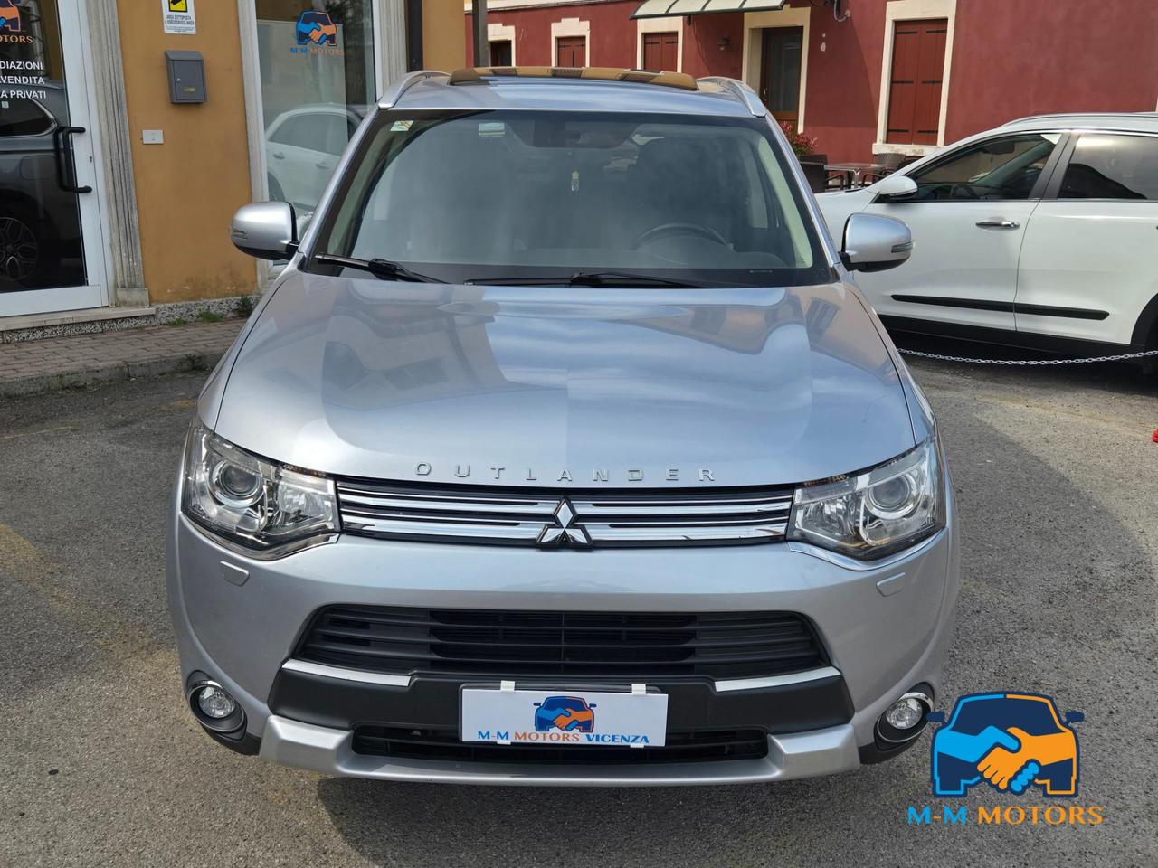 Mitsubishi Outlander phev 2.0 Instyle Diamond 4wd