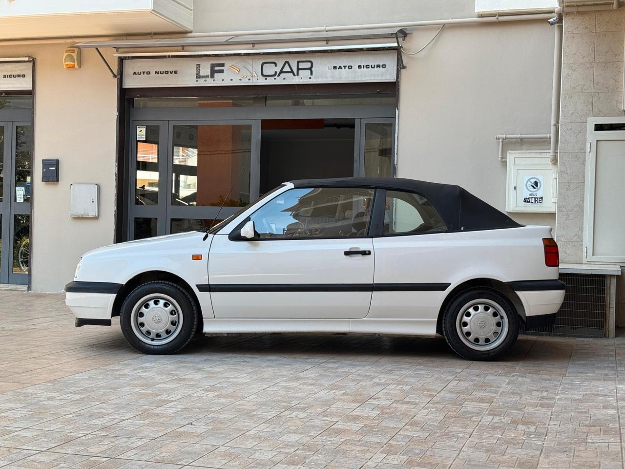 Volkswagen Golf Cabriolet 1.8 75 cv cat Avantgarde