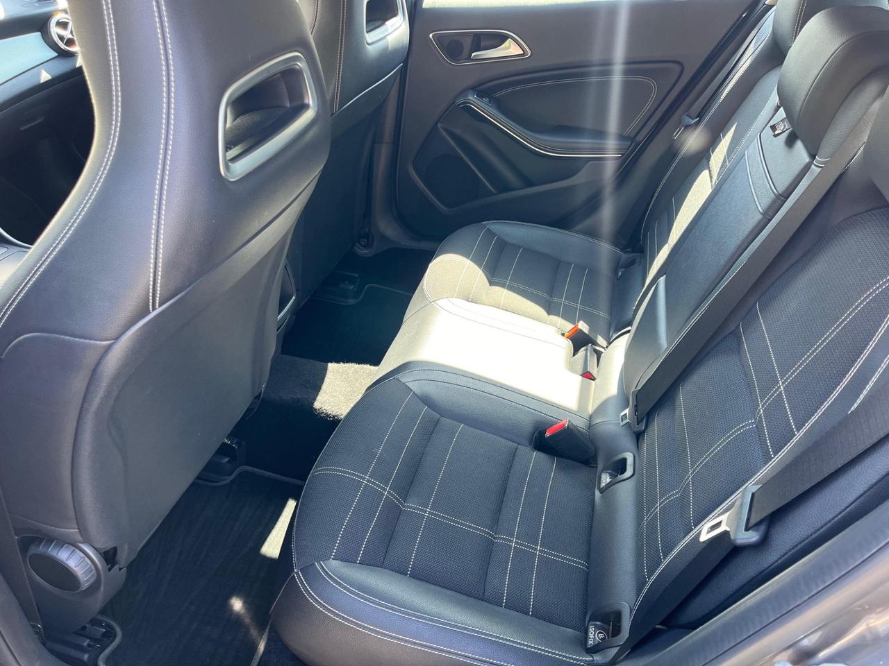 Mercedes-benz GLA 200 d Premium - 2016