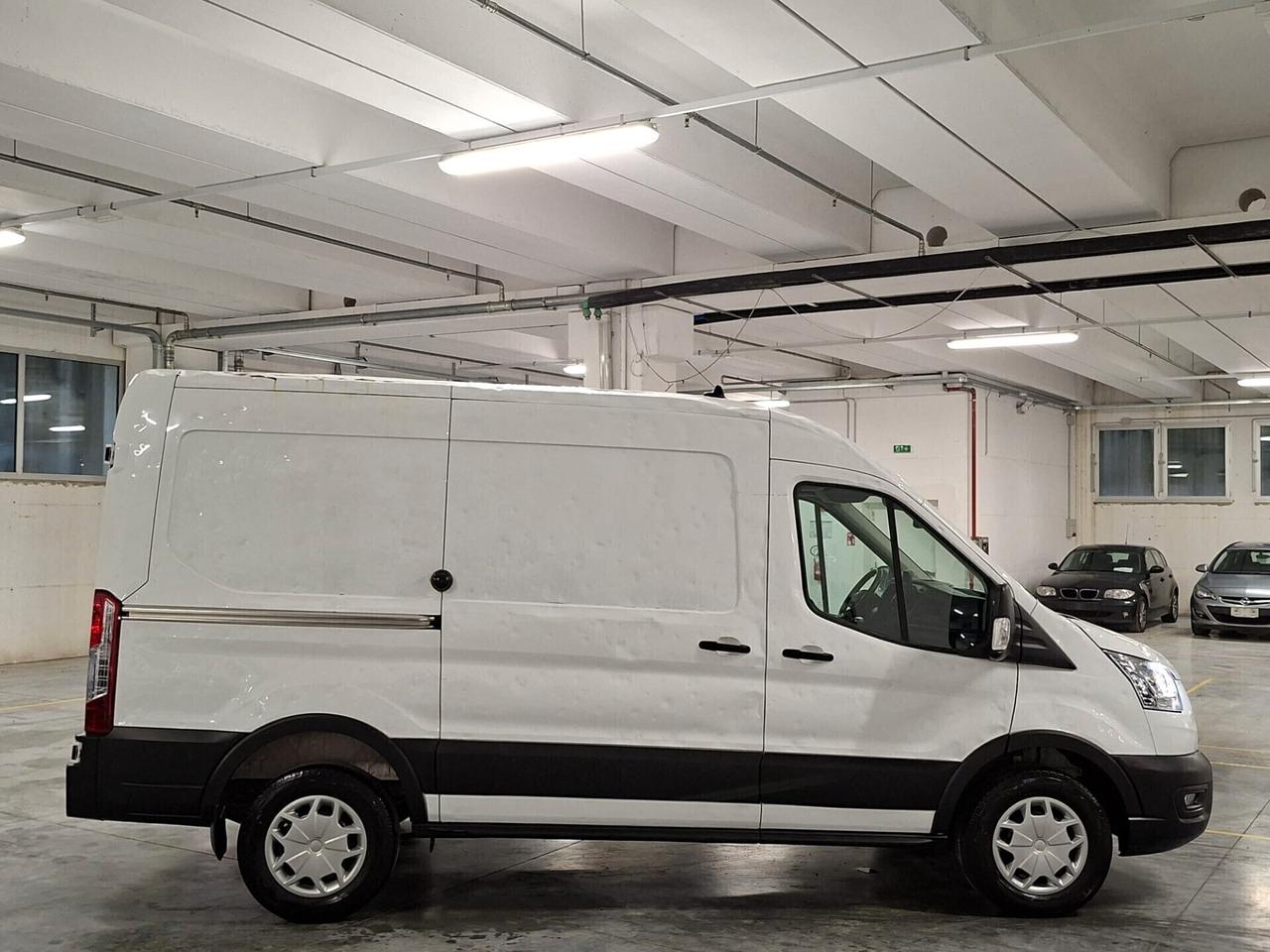 Ford Transit 350 2.0 TDCi EcoBlue Trend L2H2 Automatico