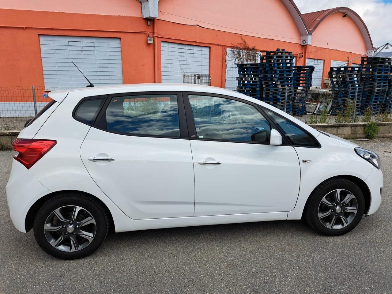 HYUNDAI IX20 1.6 MPI ECONEXT APP MODE GPL € 6900