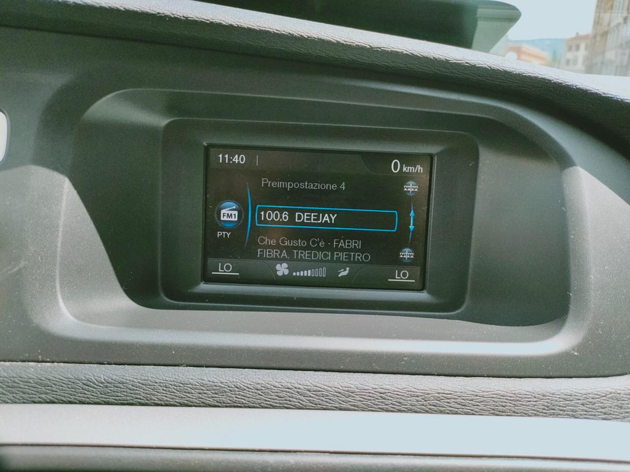 Volvo V40 D2 Kinetic Neopatentati