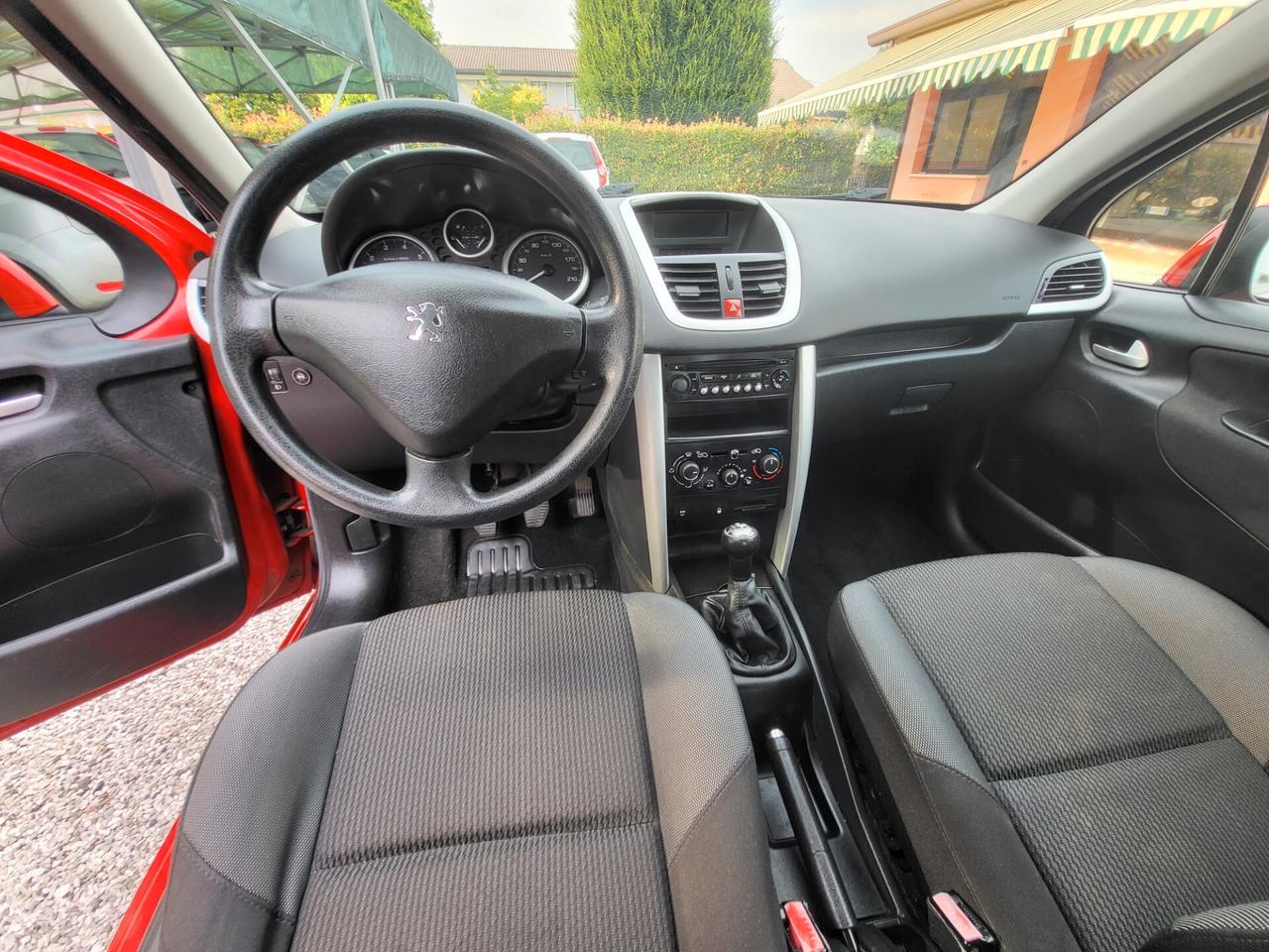 Peugeot 207 Plus 1.4 8V 75CV 5p. ECO GPL