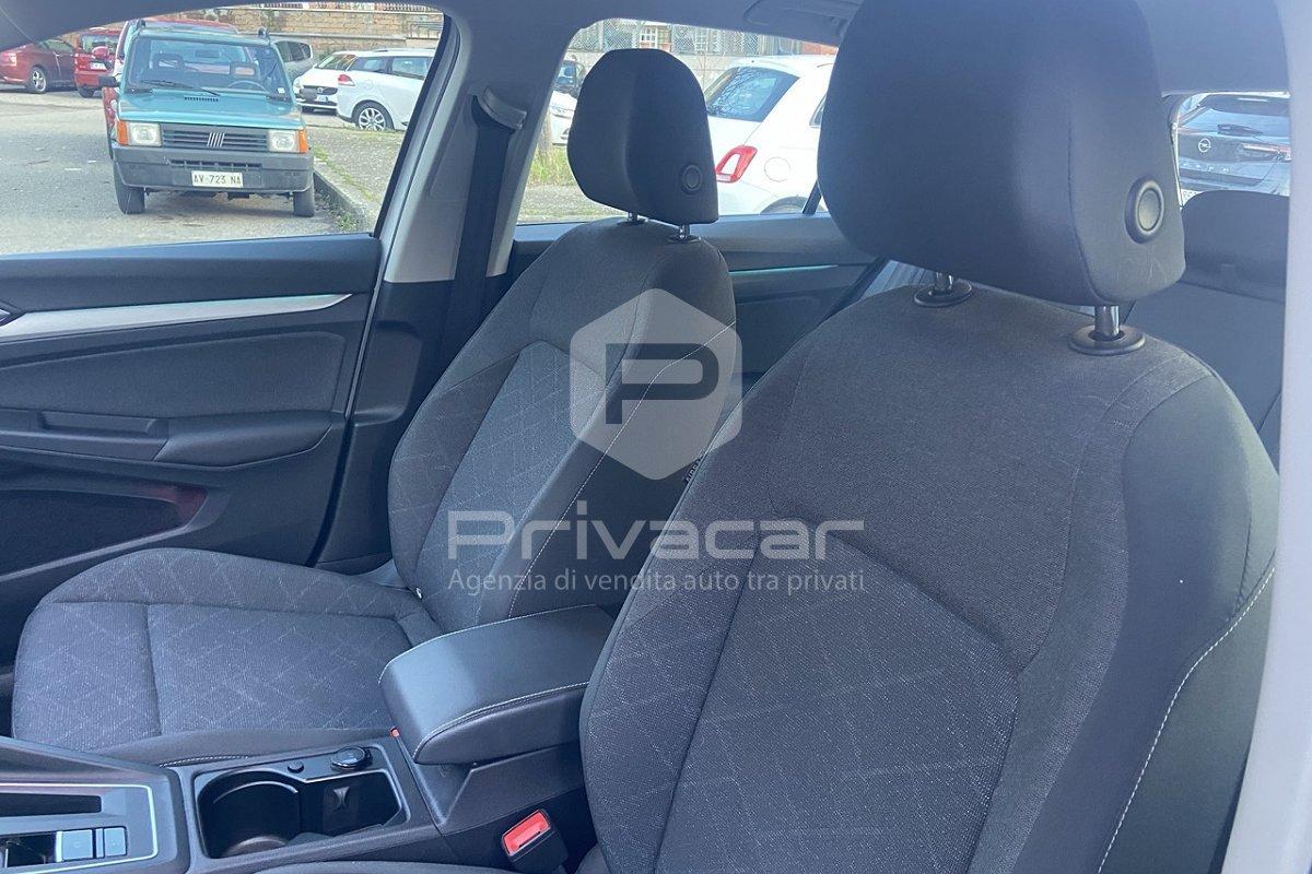 VOLKSWAGEN Golf 1.0 eTSI EVO DSG Life