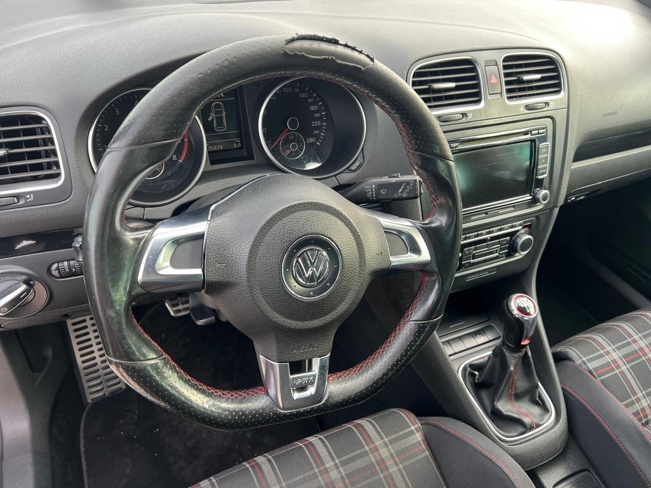 Volkswagen Golf GTI 2.0 TSI 5p.