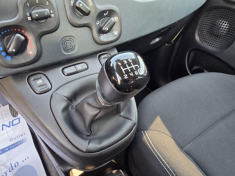 FIAT Panda Panda 1.0 FireFly Hybrid Touchscreen BT e NAVI