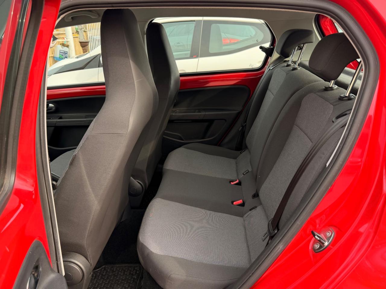 Volkswagen up! 1.0 high-UP METANO DI SERIE