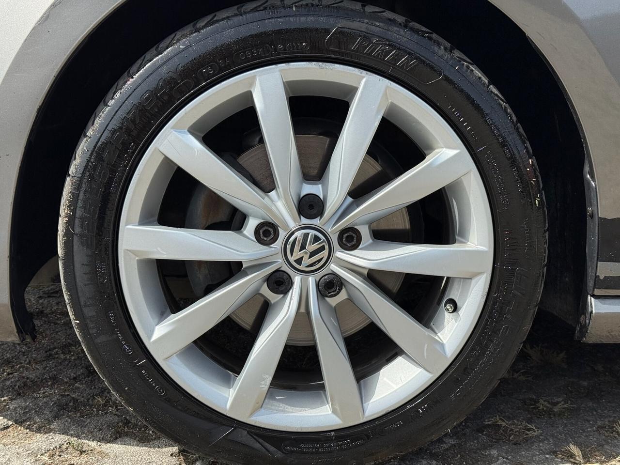 VOLKSWAGEN Golf 7 2013 1.6 TDI 105cv DSG Highline