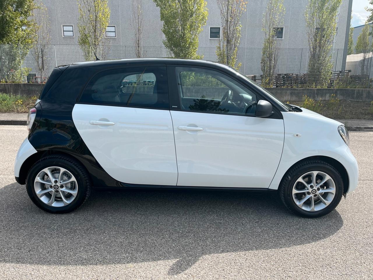 Smart ForFour 1.0 Passion 70 cv - Neo Patantati