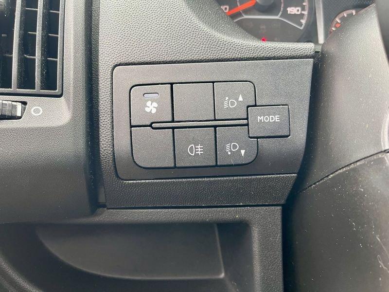 Peugeot Boxer 330 2.0 BlueHDI 110CV L1H1 Comf. Affaire COMBI E6