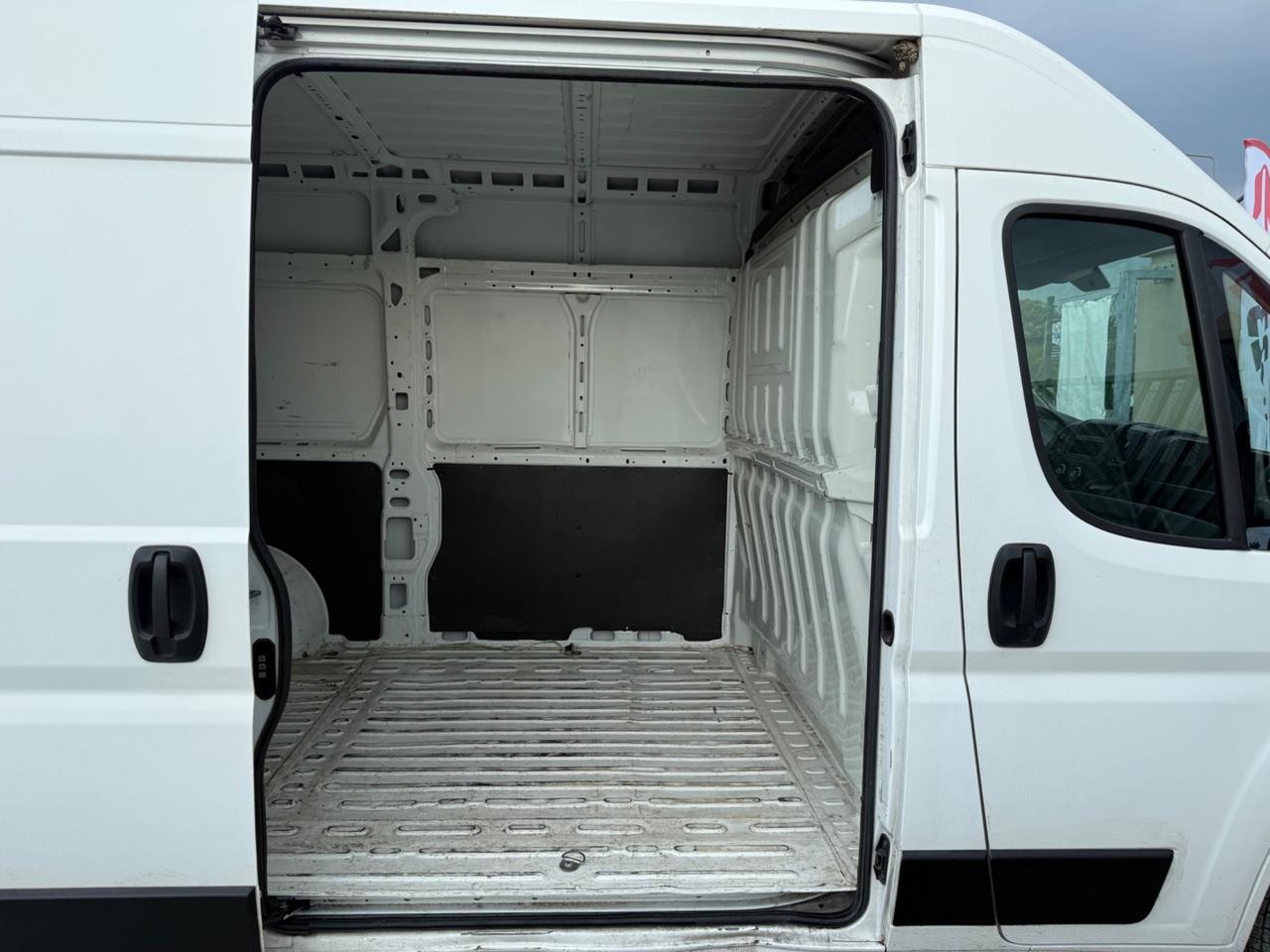 Peugeot Boxer 33 2.2 BlueHDi 120 L2H2 Iva Compresa