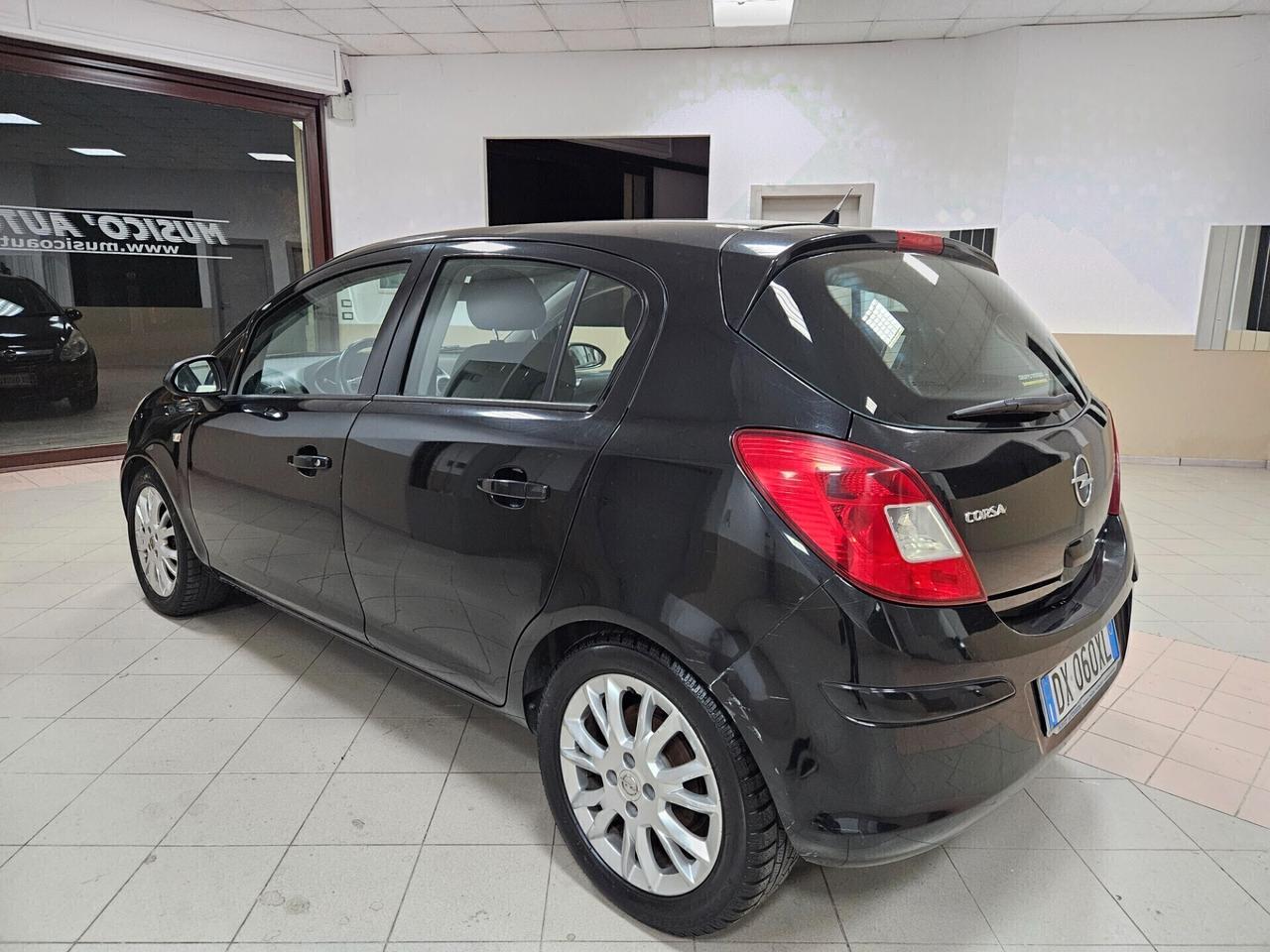 Opel Corsa 1.2 5 porte Enjoy