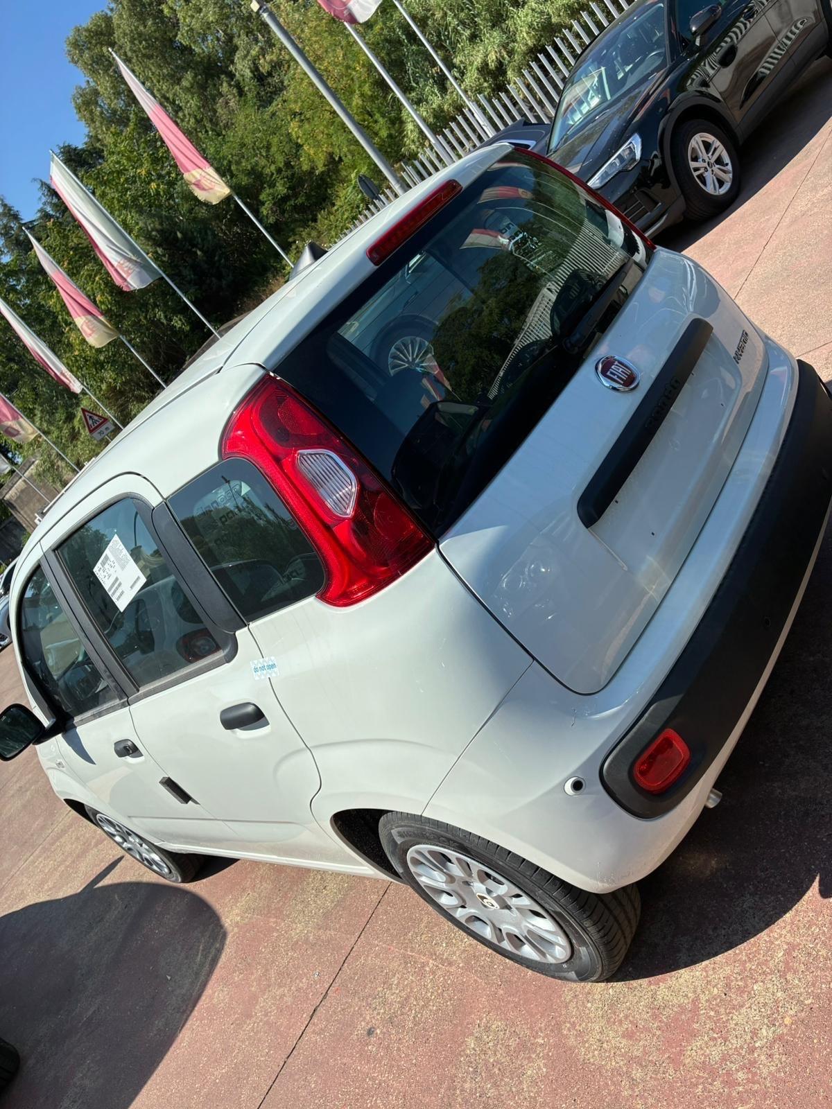 Fiat Panda 1.0 FireFly S&S Hybrid Pandina
