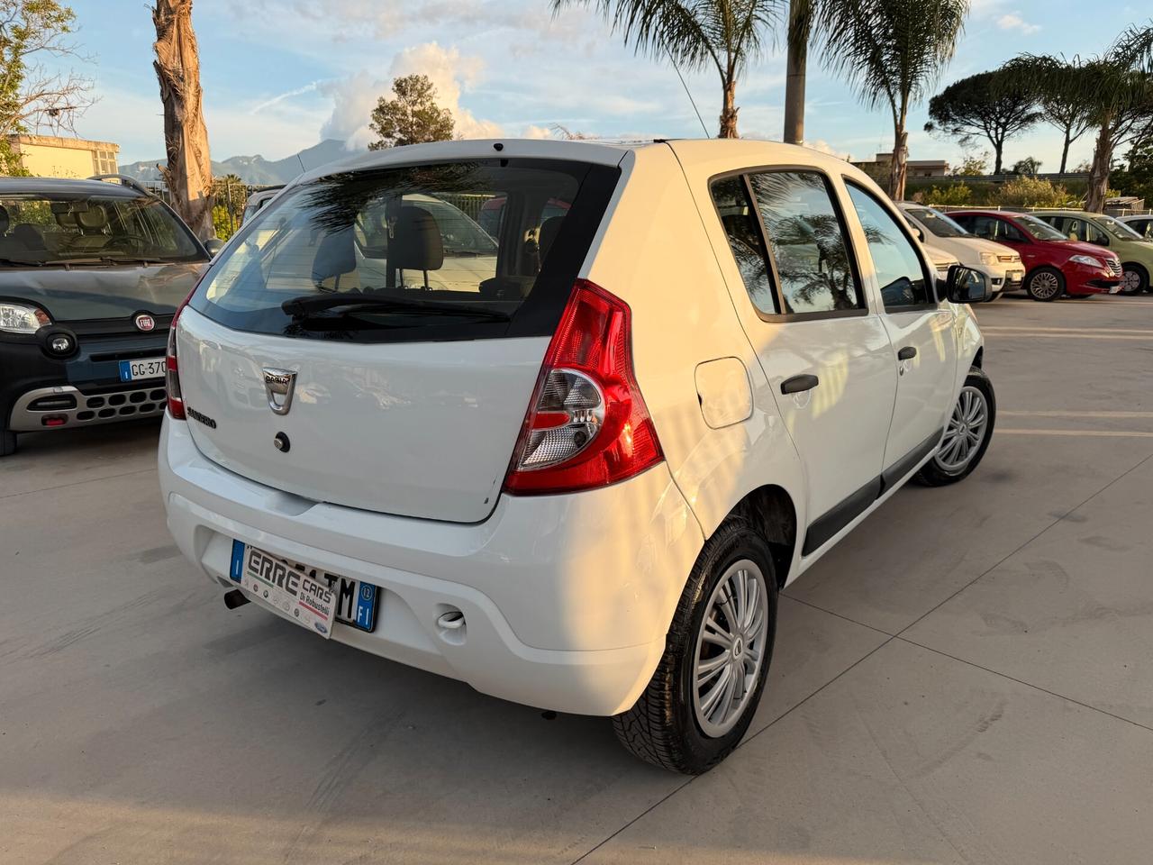 DACIA SANDERO ANNO 2012 1.2 BENZINA/GPL 75 CV