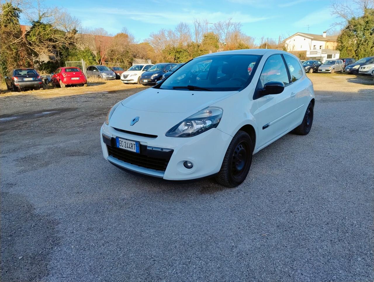 Renault Clio 1.2 16V 3 porte Luxe