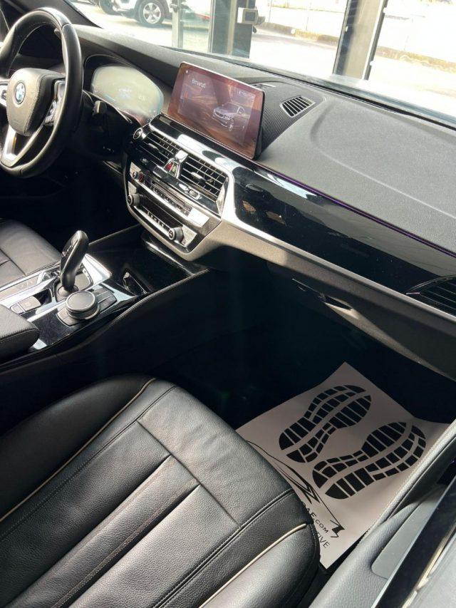 BMW 530 e Luxury iPerformance Plug-in Hybrid
