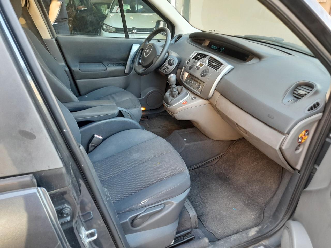 Renault Scenic Scénic 1.5 dCi/105CV Dynamique