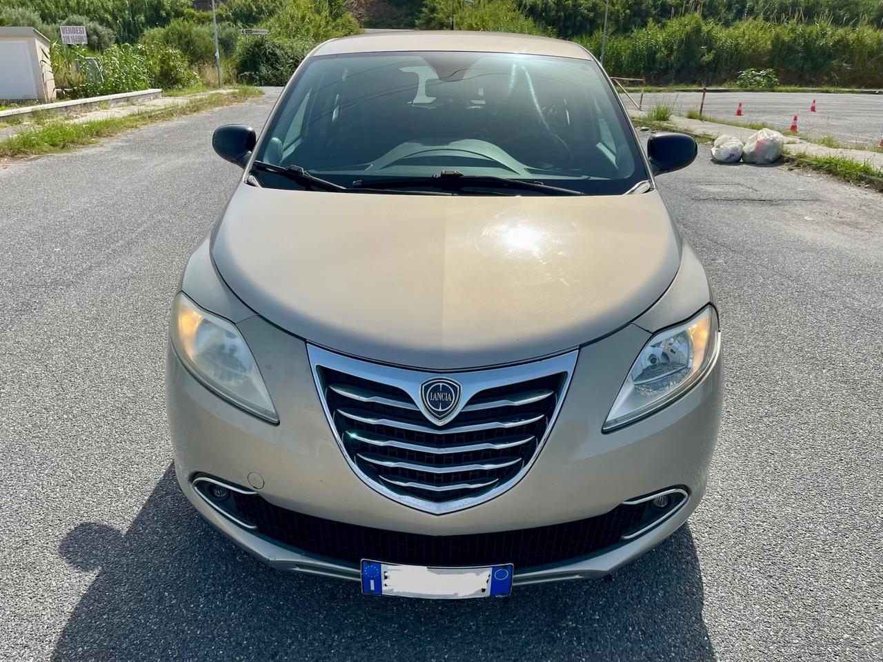 Lancia Ypsilon 1.3 MJT 16V 95 CV 5 porte