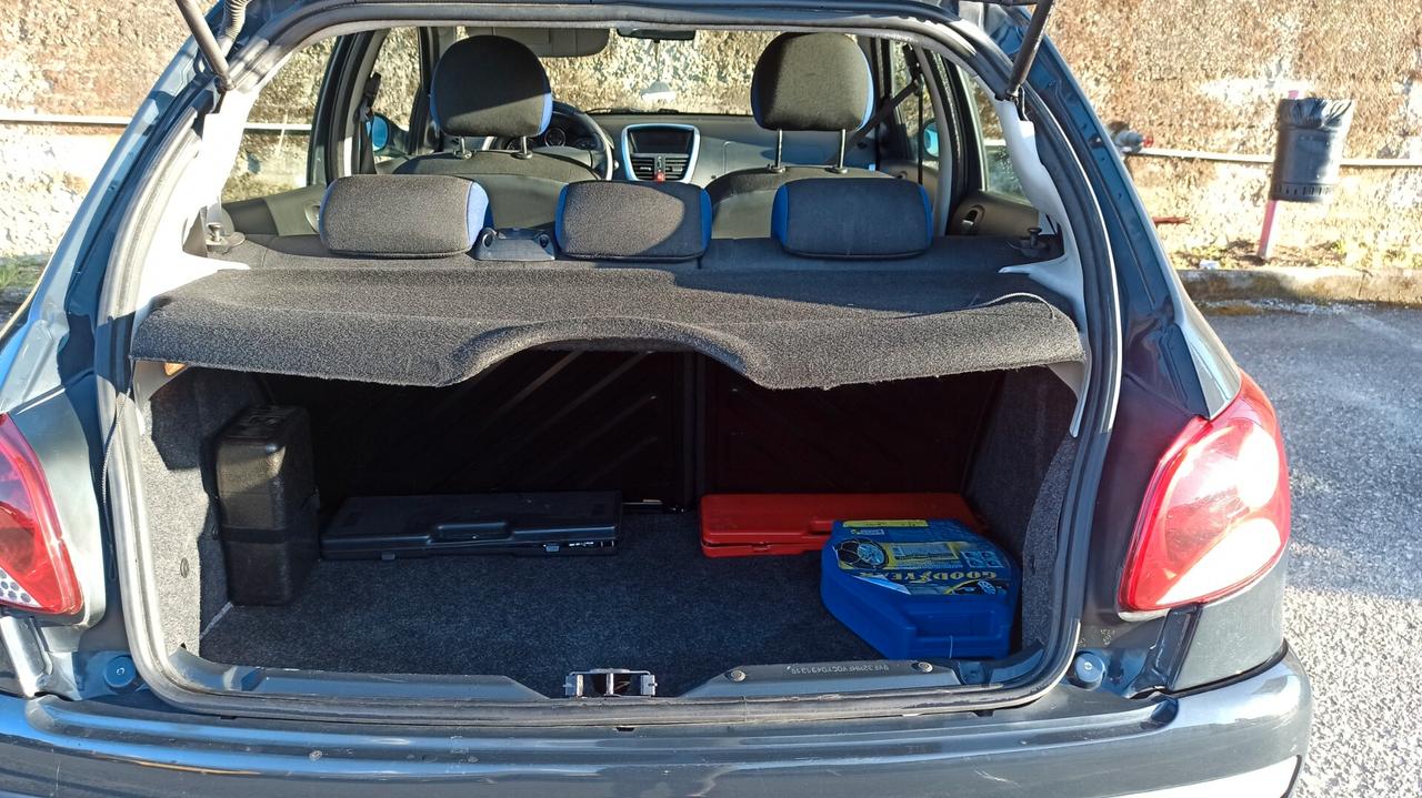 Peugeot 206 Plus GPL!