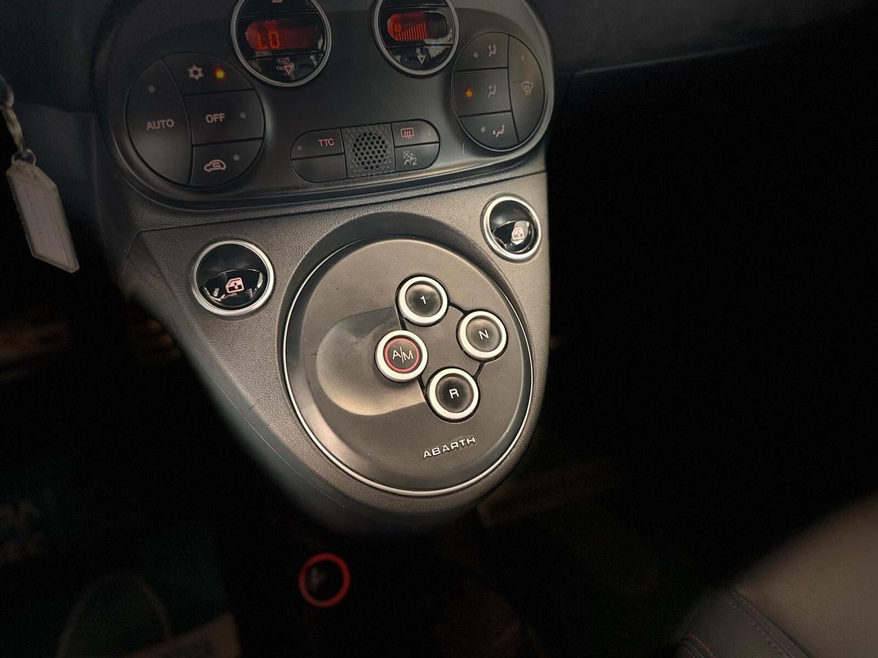 Abarth 695 1.4 t-jet 70th Essesse 180cv auto